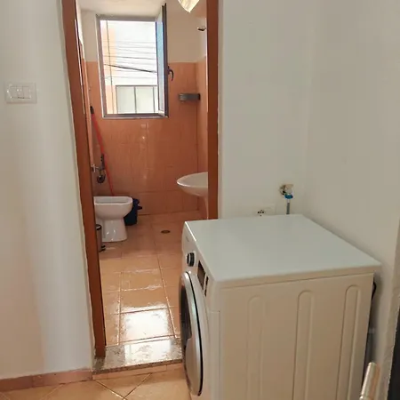 Apartment 2br Near Big Terrace Free Parking