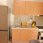 2br Near Big Terrace Free Parking Golem (Tirana)