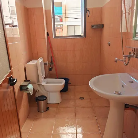 2br Near Big Terrace Free Parking