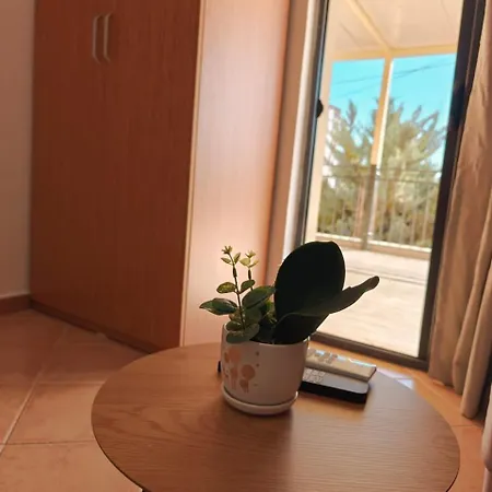 2br Near Big Terrace Free Parking