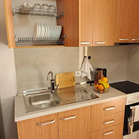 2br Near Big Terrace Free Parking * Golem (Tirana)